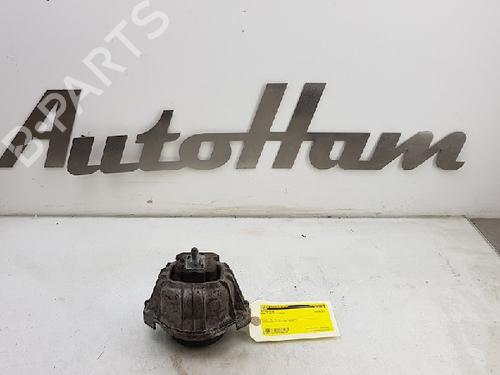 Used Engine mount BMW 3 Touring (E91) 320 i (150 hp) 12018586