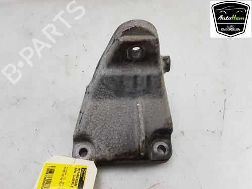 Used Engine mount BMW 3 (F30, F80) 318 i (136 hp) 16025884