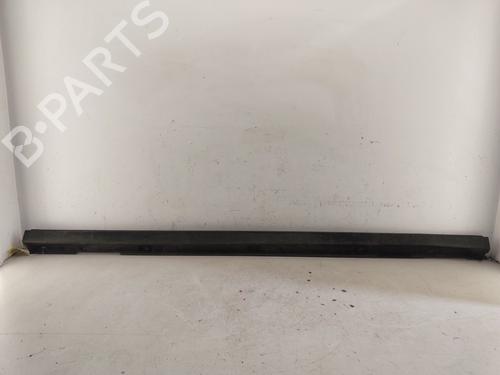 Used Right sideskirt Right sideskirt 38913609 38913609