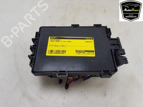 Fuse box TESLA MODEL S (5YJS) 75D AWD | BP19772411E1 
