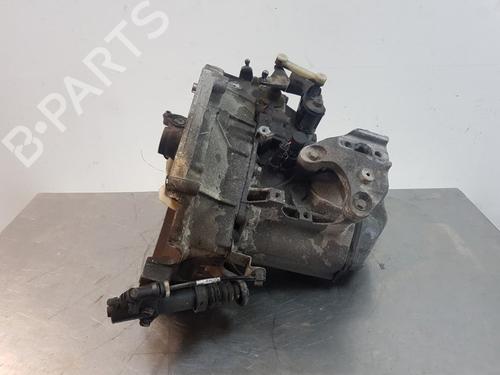 Used Gearbox Gearbox CITROËN C3 II (SC_) 1.1 i (60 hp) 12050821 12050821