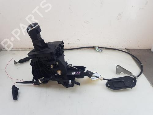 Used Gear lever TOYOTA YARIS CROSS (MXP_) 1.5 Hybrid (MXPJ10) (116 hp) 28669136