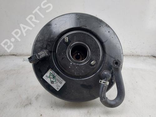 Used Servo brake RENAULT KADJAR (HA_, HL_) 1.2 TCe 130 (HLMR) (130 hp) 30743553