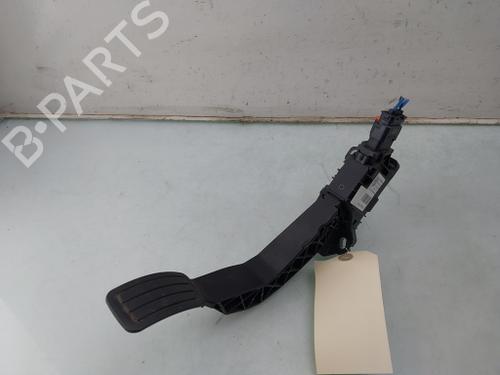 Used Pedal Pedal OPEL CORSA F (P2JO) 1.2 (68) (75 hp) 33617831 33617831