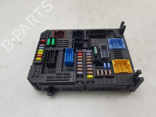 Fuse box PEUGEOT 2008 II (UD_, US_, UY_, UJ_, UR_, UC_) 1.2 PureTech 100 (USHNK) | BP29445686E1 