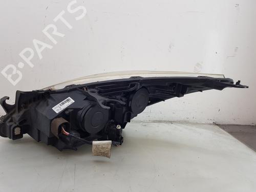 Right headlight PEUGEOT 5008 (0U_, 0E_) 1.6 16V | BP29478862C29 