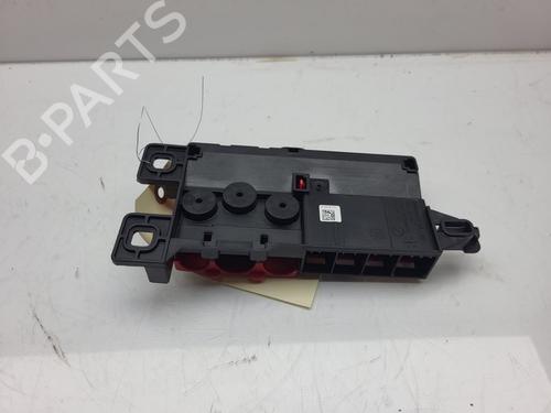 Fuse box BMW 3 Touring (G21, G81) 318 i | BP24825975E1 