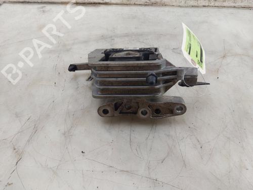Used Engine mount Engine mount BMW 1 (F40) 118 i (140 hp) 36787478 36787478