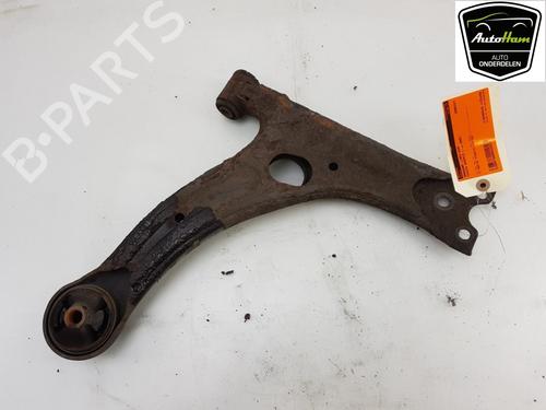 Left front suspension arm TOYOTA AVENSIS Estate (_T25_) 2.0 VVT-i (AZT250_, AZT250R) | BP12051688M12 