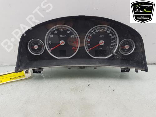 Used Instrument cluster Instrument cluster 18741826 18741826