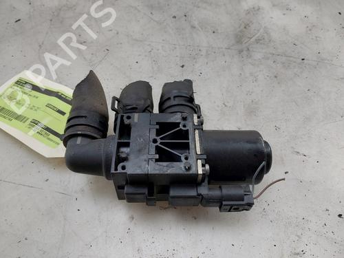 Bomba de água auxiliar Bomba de água auxiliar MINI MINI COUNTRYMAN (F60) Cooper SE ALL4 (224 hp) 36108332 36108332