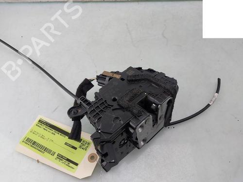 front-right-lock-renault-trafic-iii-van-fg_-2014-32022662 main image