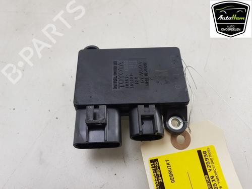 Used Other TOYOTA YARIS (_P21_, _PA1_, _PH1_) 1.5 Hybrid (MXPH10, MXPH11) (116 hp) 15071279