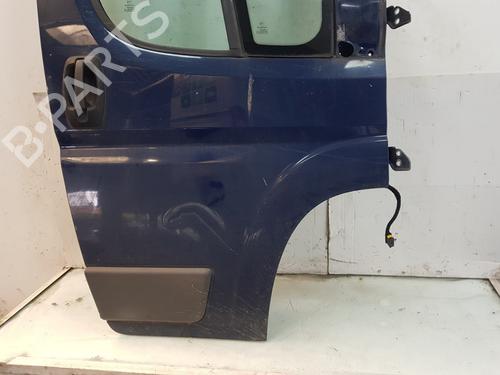 right-front-door-peugeot-boxer-bus-30-hdi-160-1682477280-2005-18306218 main image