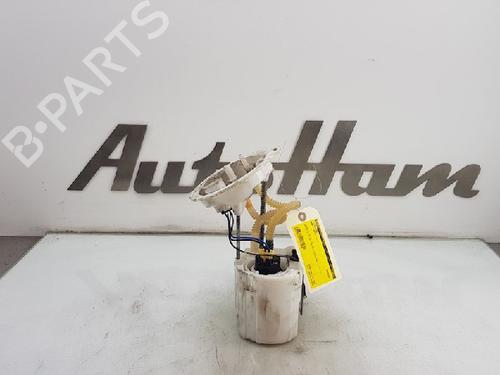 Used Fuel pump BMW 3 Touring (F31) 320 d (163 hp) 12019517