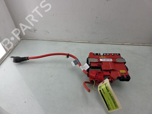 Used Fuse box BMW 5 (F10) 535 i (306 hp) 31923105