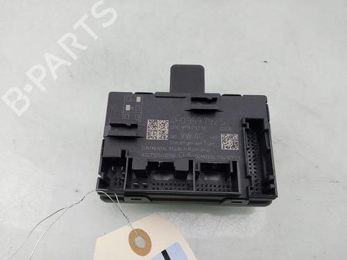 Used Electronic module PORSCHE MACAN (95B) 2.0 (252 hp) 29823561