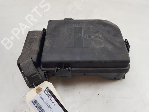 Used Fuse box OPEL ASTRA K (B16) 1.6 CDTi (68) (136 hp) 25449146