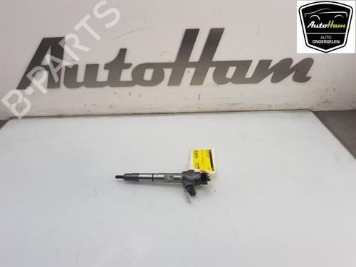 Used Injector AUDI A3 Sportback (8VA, 8VF) 1.6 TDI (110 hp) 12038236