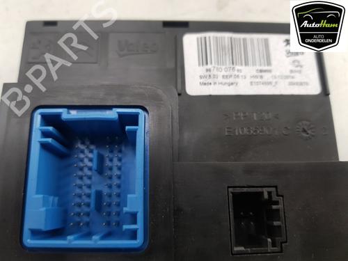 Control unit CITROËN C4 CACTUS 1.2 VTi 82 | BP13910835M11 - Image 3