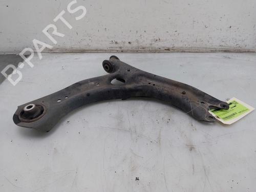 Bras de suspension avant droit SEAT ARONA (KJ7, KJP) 1.0 TSI (95 hp) 31143647
