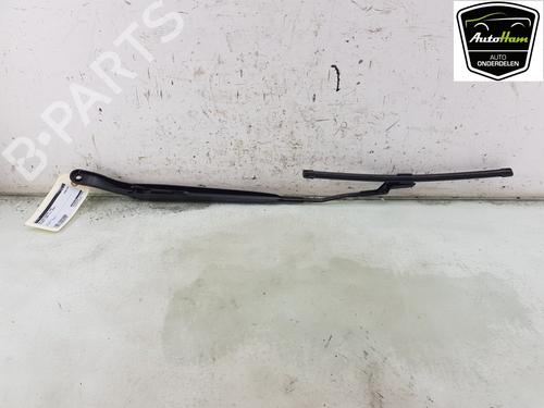 Front windshield wiper arm PEUGEOT 2008 II (UD_, US_, UY_, UJ_, UR_, UC_) 1.2 PureTech 100 (USHNK) | BP23239464C143 