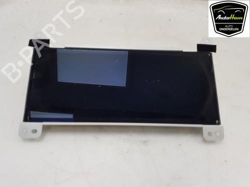 Used Instrument cluster TESLA MODEL S (5YJS) 75D AWD (525 hp) 17121932
