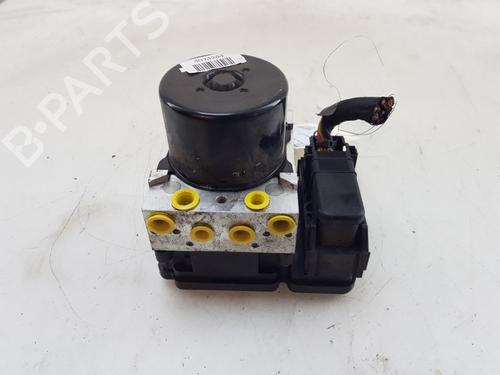 Used ABS pump VOLVO V40 Hatchback (525) T3 (152 hp) 24826788