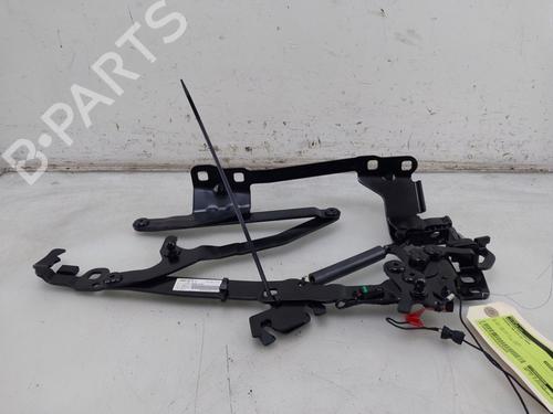 Dørhengsel/Dørstopper FERRARI 296 GTS Convertible (F 171) PHEV (830 hp) 31040959