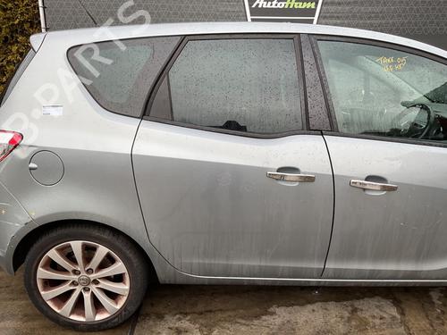Dør højre bagtil OPEL MERIVA B MPV (S10) 1.4 (75) (120 hp) 27542312