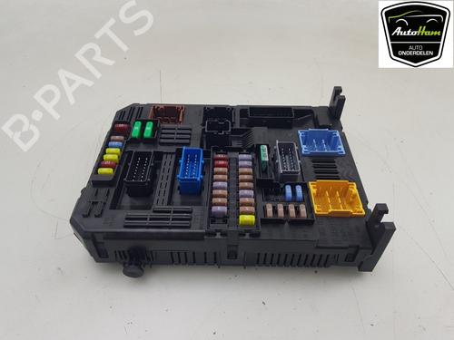 Fuse box OPEL CROSSLAND X / CROSSLAND (P17, P2QO) 1.2 (75) | BP19316477E1 