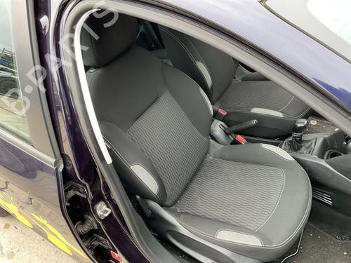 Seats set PEUGEOT 208 I (CA_, CC_) 1.2 VTI 82 | BP32359402C78