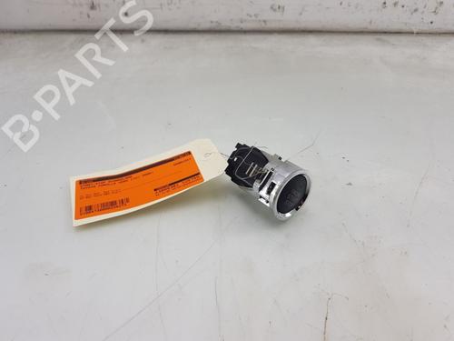 Used Switch TOYOTA COROLLA Verso (ZER_, ZZE12_, R1_) 1.8 (ZNR11_, ZNR11R) (129 hp) 13245642