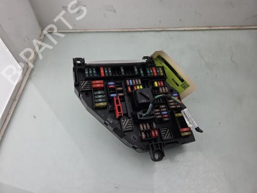 Used Fuse box Fuse box BMW 5 (F10) 535 i (306 hp) 31923072 31923072