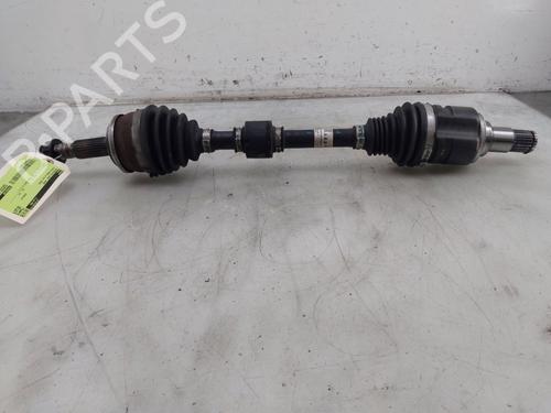 Used Left front driveshaft TOYOTA COROLLA Saloon (_E21_) 1.8 VVTi Hybrid (126 hp) 30300086
