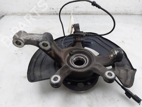 Used Right front steering knuckle MERCEDES-BENZ A-CLASS (W176) A 180 (176.042) (122 hp) 30566050