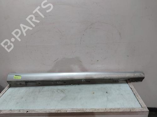 Used Right sideskirt MERCEDES-BENZ A-CLASS (W176) A 180 (176.042) (122 hp) 30466416