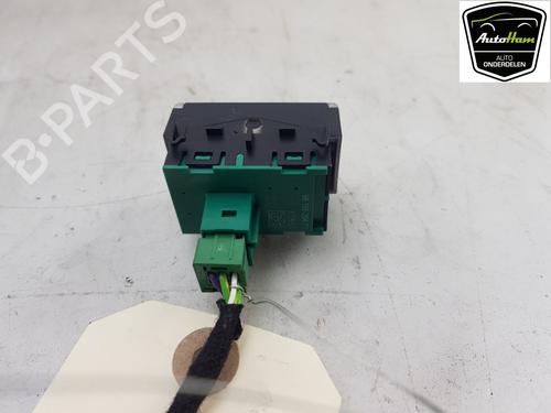 Switch PEUGEOT 2008 II (UD_, US_, UY_, UJ_, UR_, UC_) 1.2 PureTech 100 (USHNK) | BP17793039I30