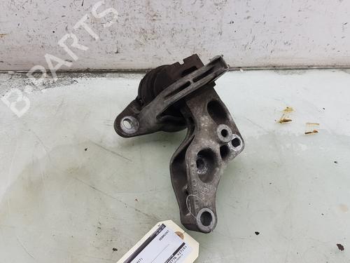 Used Engine mount RENAULT TRAFIC III Van (FG_) 1.6 dCi 145 (FGMG) (145 hp) 23981695