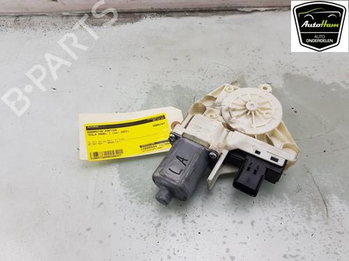 Used Electronic module TESLA MODEL Y (5YJY) Long Range All-wheel Drive (514 hp) 22558332
