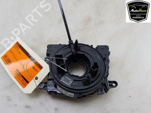squib-airbag-vw-golf-viii-variant-cg5-db5-10-etsi-5q1953549f-2020-15787761 main image