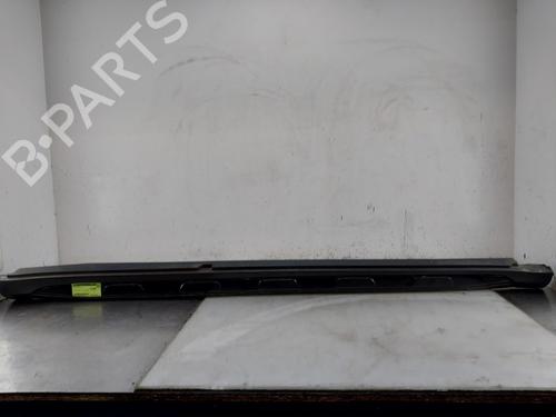 right-sideskirt-mercedes-benz-gla-class-x156-2013-2014-2015-2016-2017-2018-2019-2020-2021-2022-37179368 main image