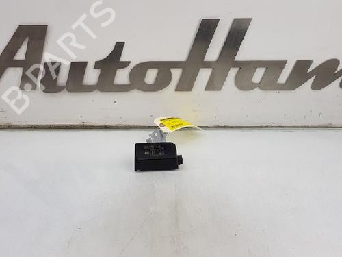 Used Electronic module TOYOTA YARIS (_P13_) 1.0 (KSP130_, KSP130) (69 hp) 12007299