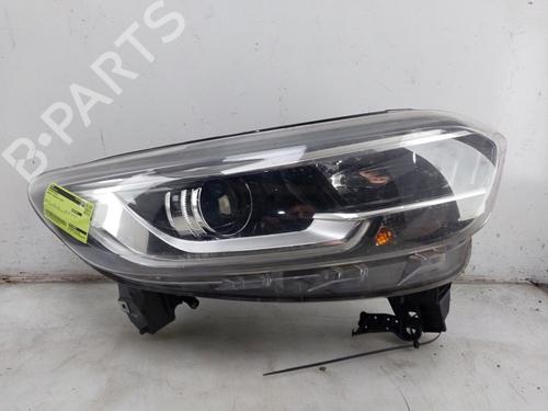 Used Right headlight RENAULT KADJAR (HA_, HL_) 1.2 TCe 130 (HLMR) (130 hp) 30743551