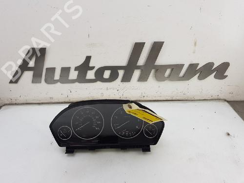 Used Instrument cluster BMW 3 Touring (F31) 320 d (163 hp) 12031112