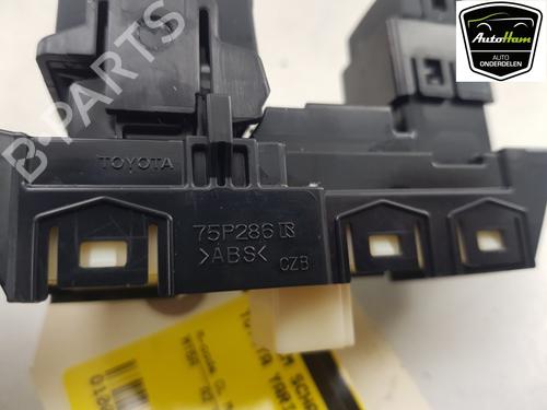 Switch TOYOTA YARIS (_P21_, _PA1_, _PH1_) 1.5 Hybrid (MXPH10, MXPH11) | BP18167178I30 