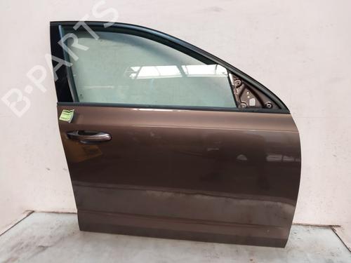 Porta frente direita Porta frente direita SKODA OCTAVIA III Combi (5E5, 5E6) 1.0 TSI (115 hp) 36640623 36640623