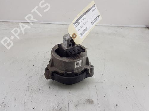 Used Engine mount BMW 5 Touring (G31) 530 i Mild-Hybrid (252 hp) 24618625