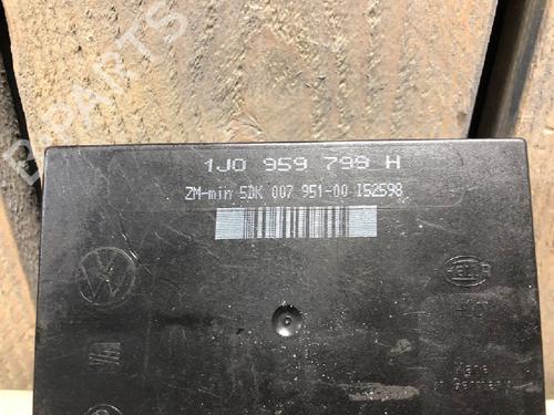 Electronic module VW GOLF IV (1J1) 1.9 TDI | BP12009102M83 