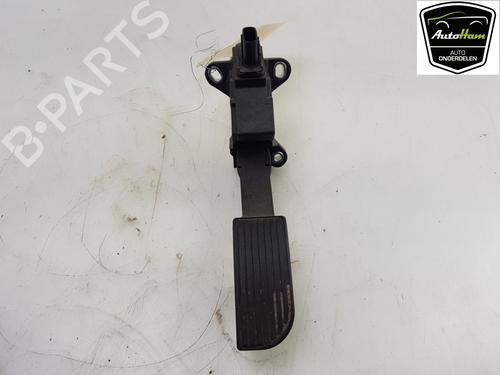 Pedal PEUGEOT 108 1.0 VTi (69 hp) 12045810